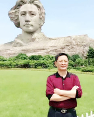 李先生