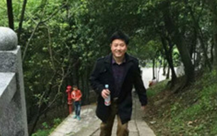 王先生