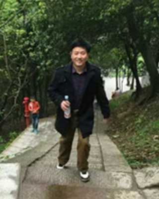 王先生