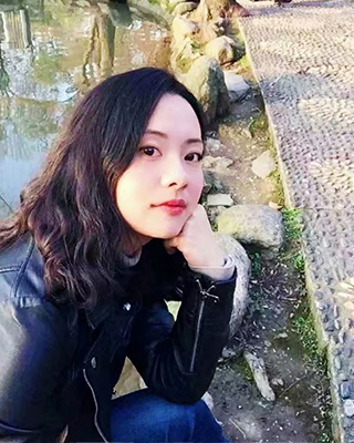 李女士