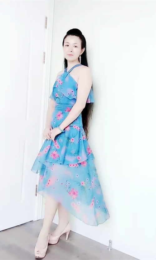 謝女士