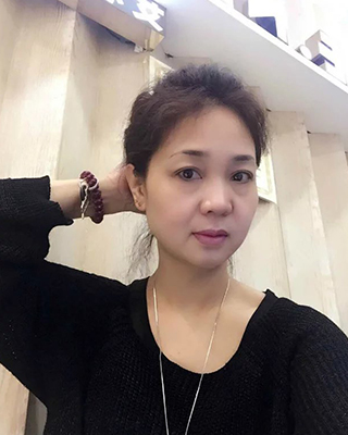 李女士