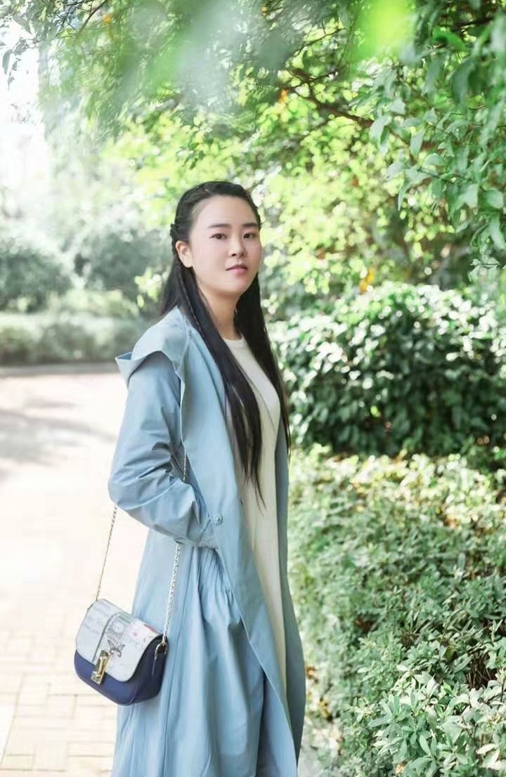 李小姐