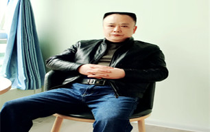馮先生 