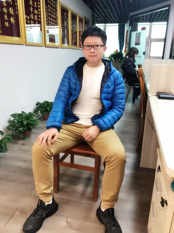 王先生88年