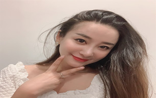 段女士