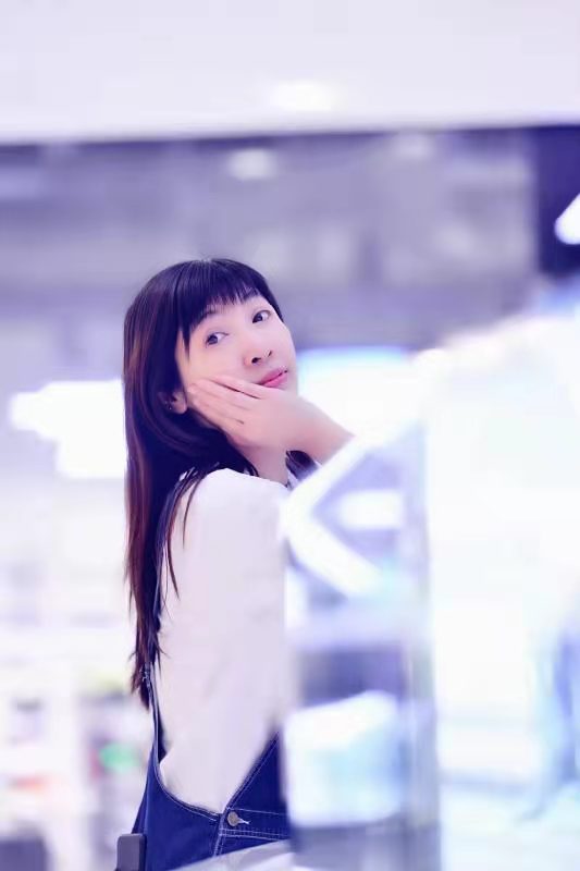 張女士