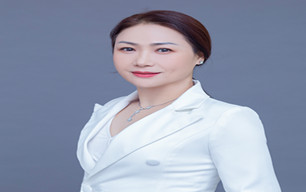 李女士