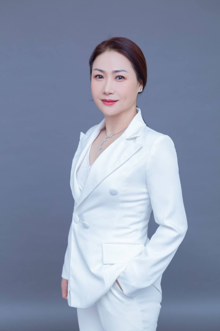 李女士