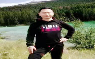 周先生