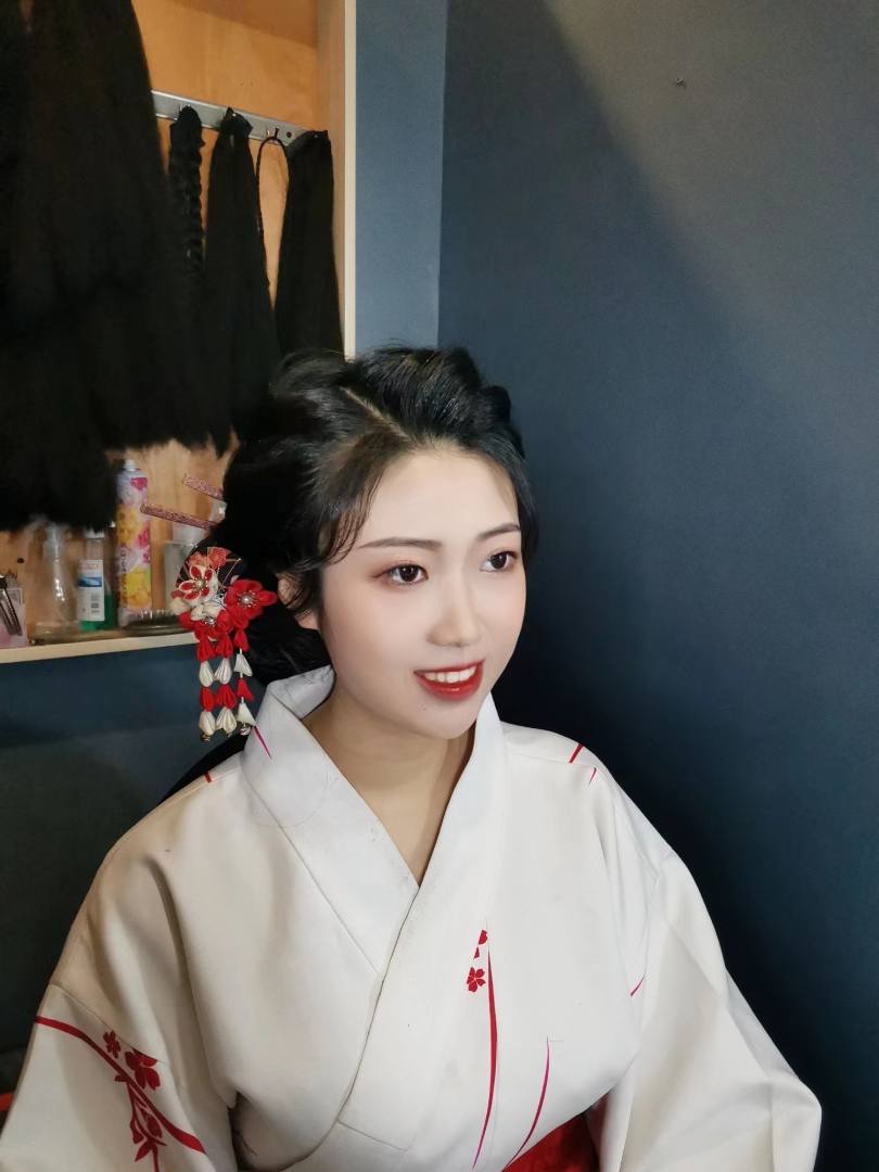 江小姐