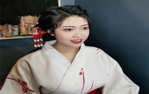 江小姐