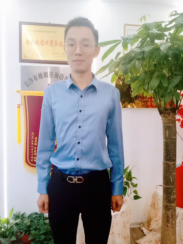 李先生