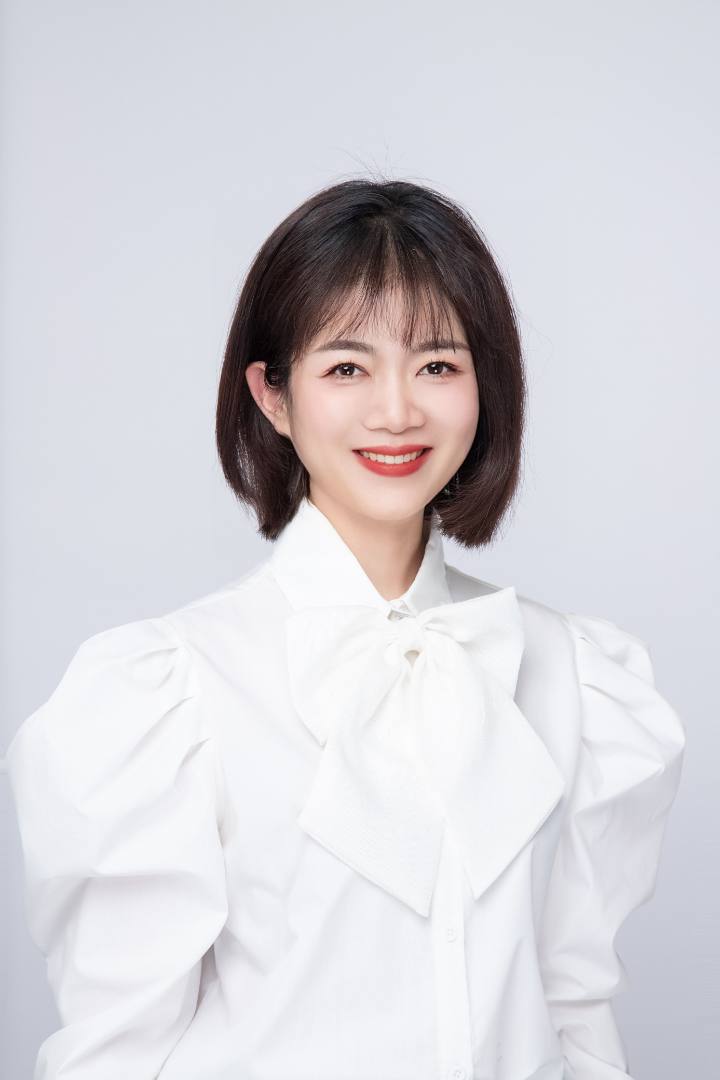 周小姐