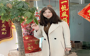 張女士