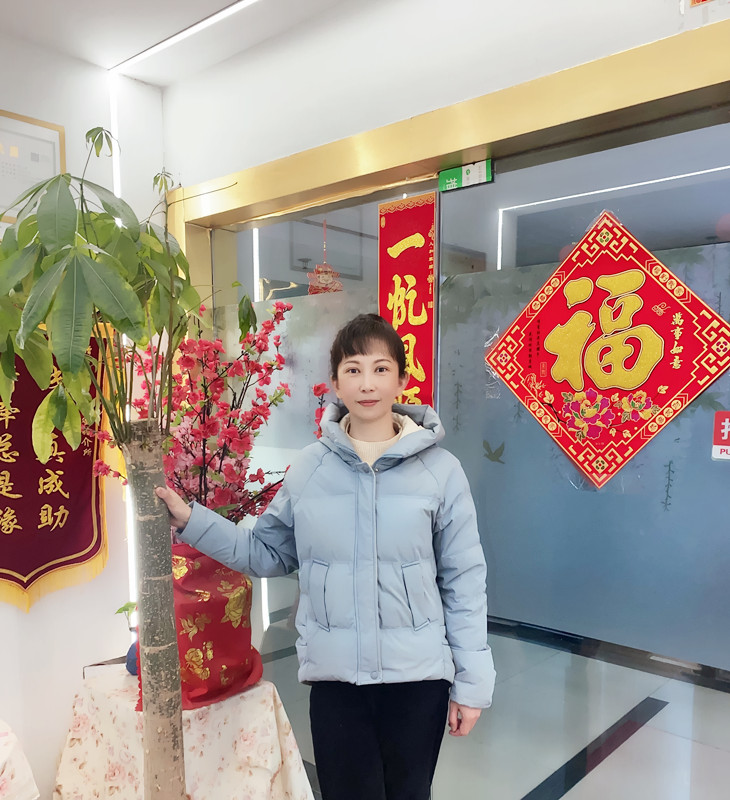 張女士