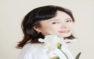 丁女士 