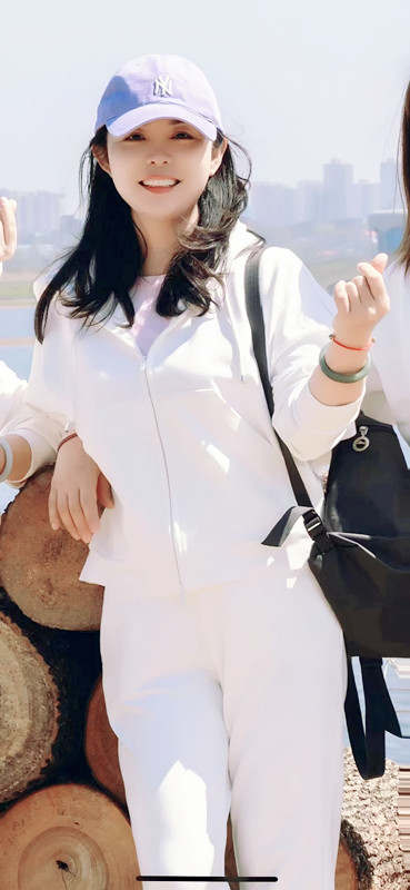 范女士