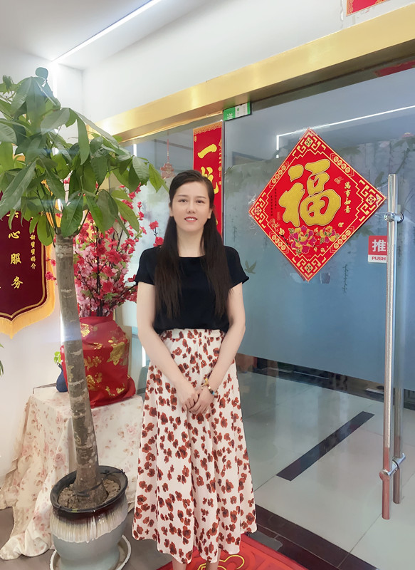 鐘女士 