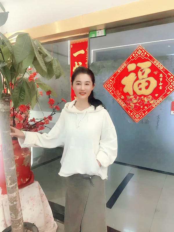 趙女士
