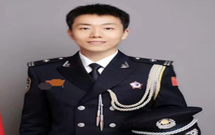 寧先生