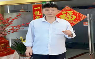 瞿先生