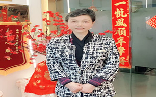 王女士
