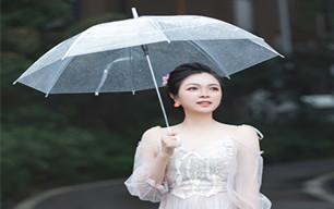 陽女士