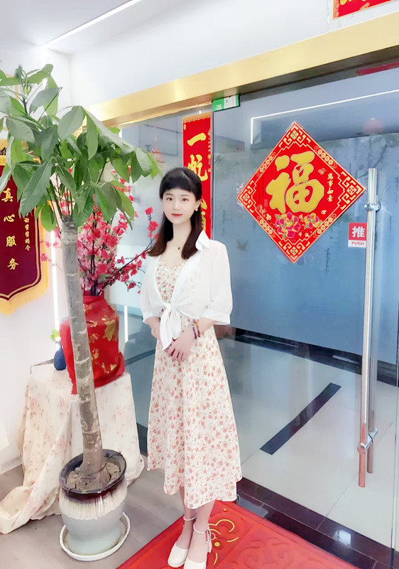 鄧女士