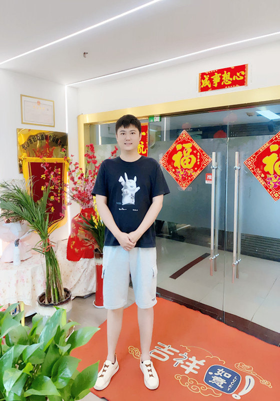 李先生88年