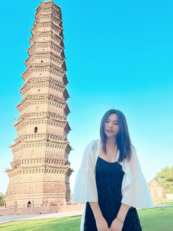 羅小姐