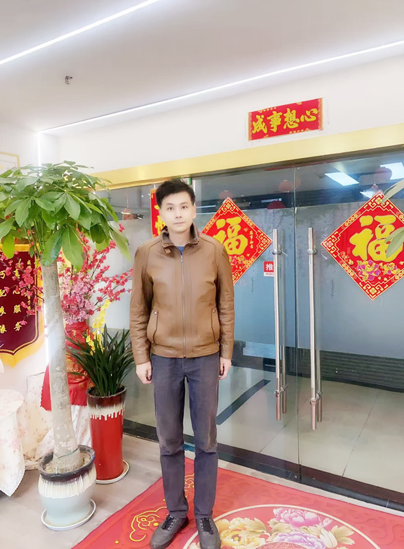 王先生