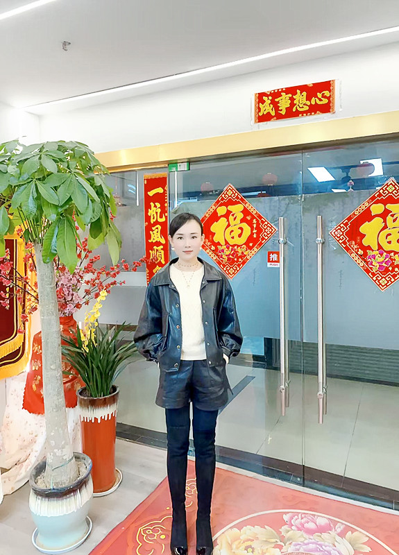 王女士