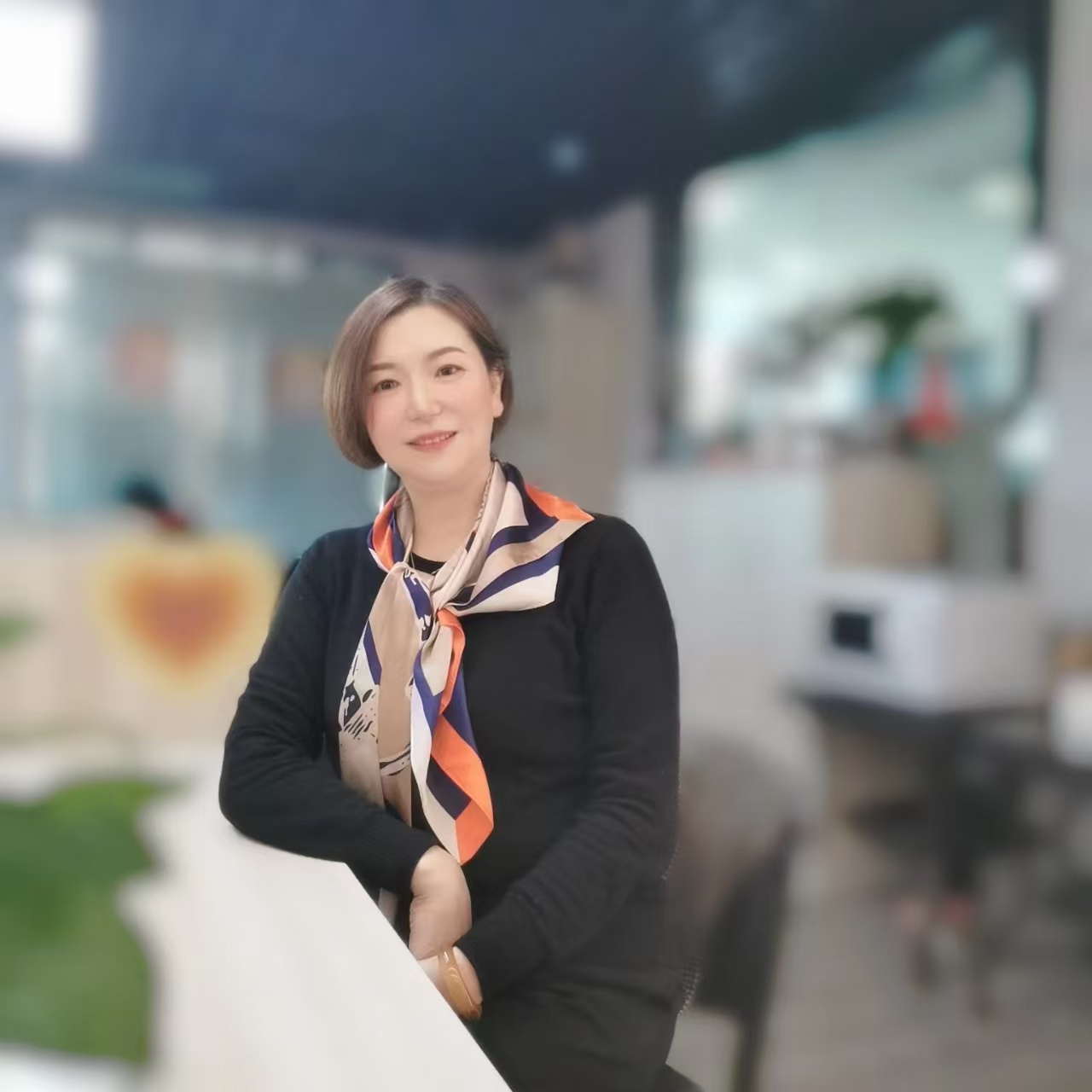 曾女士